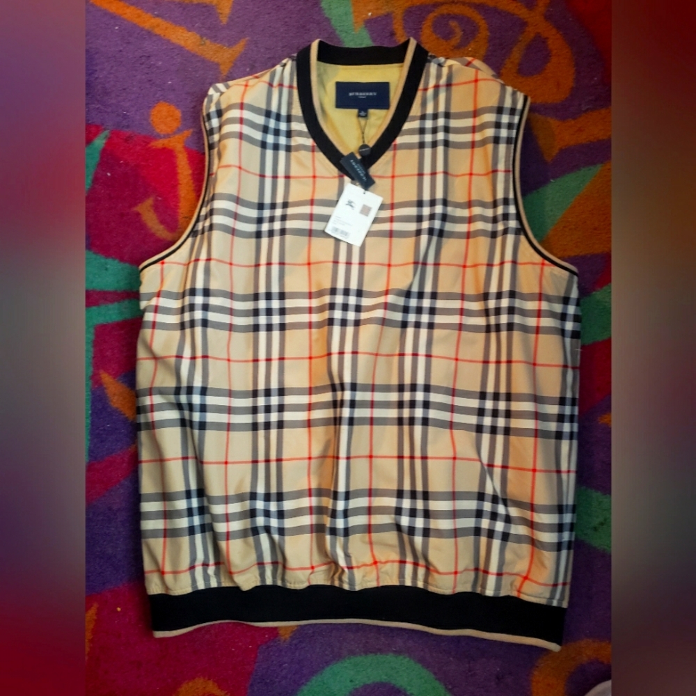 Burberry golf shower proof nova check vest